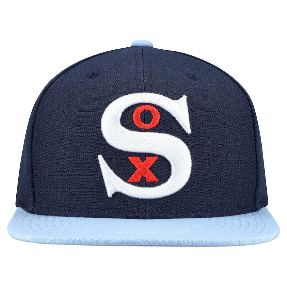 Chicago White Sox Mitchell & Ness Cooperstown Collection Basic Flip Snapback Hat - MLB