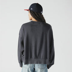 Atlanta Braves New Era Women's Boxy Mineral Wash Dolmen Sleeve Cropped Sweatshirt - MLB