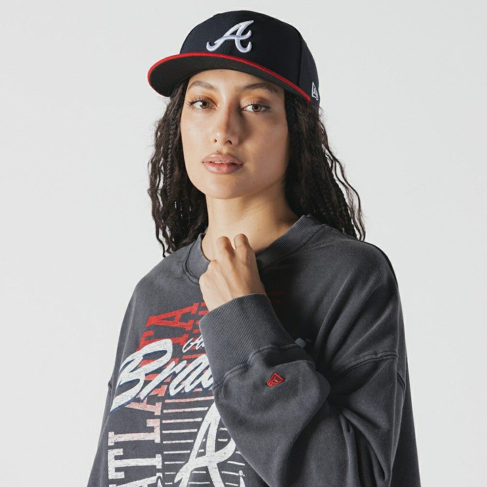Atlanta Braves New Era Women's Boxy Mineral Wash Dolmen Sleeve Cropped Sweatshirt - MLB