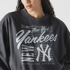 New York Yankees New Era Women's Boxy Mineral Wash Dolmen Sleeve Cropped Sweatshirt - MLB
