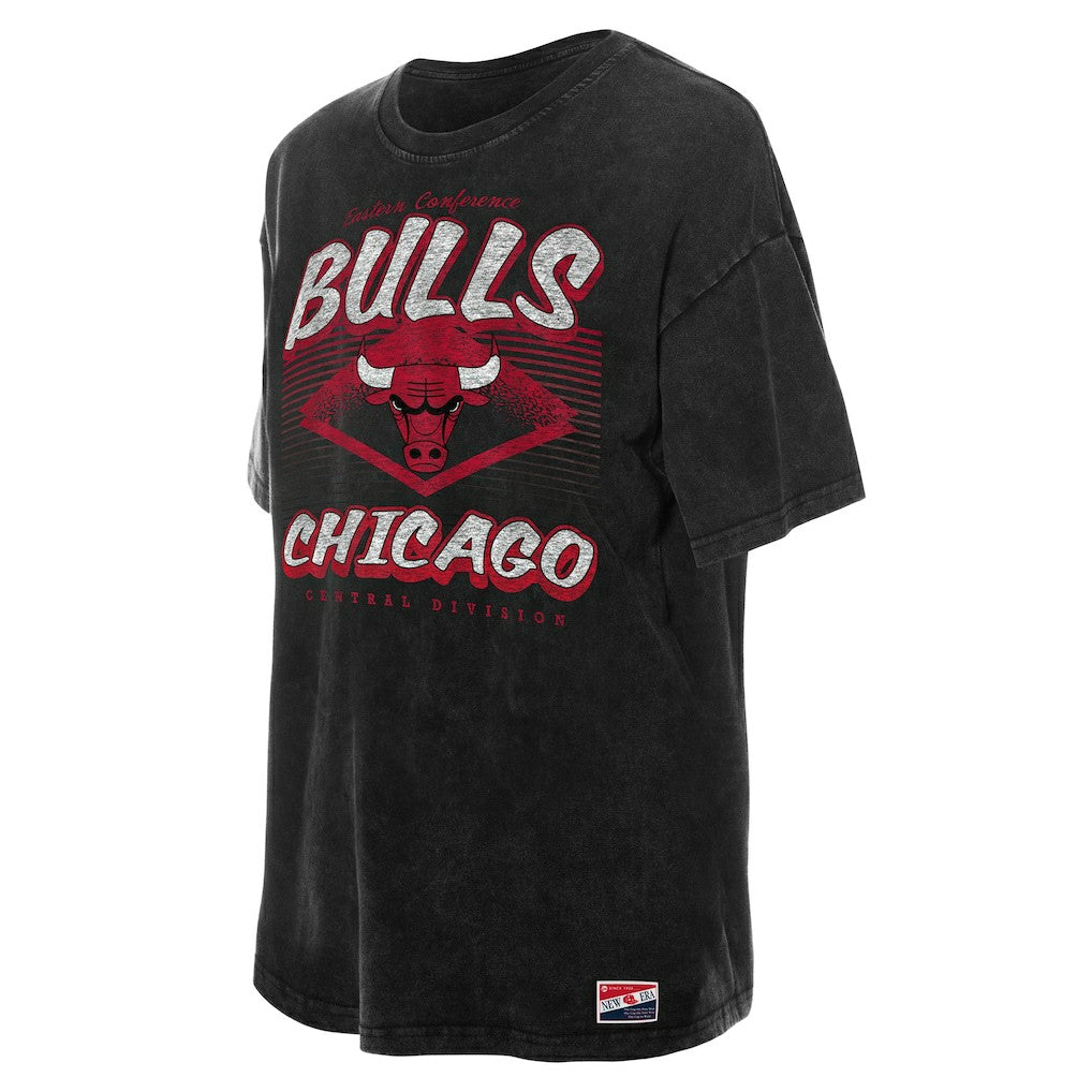 Chicago Bulls Women's Throwback Mineral Wash Oversized T-Shirt Black - NBA