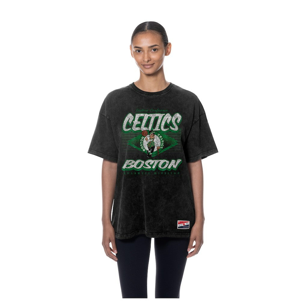 Boston Celtics Women's Throwback Mineral Wash Oversized T-Shirt Black - NBA