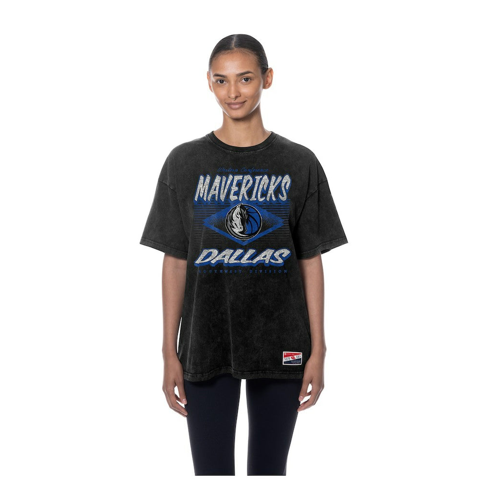 Dallas Mavericks Women's Throwback Mineral Wash Oversized T-Shirt Black - NBA