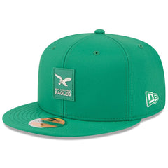 Philadelphia Eagles New Era 2025 Sideline Throwback 59FIFTY Fitted Hat Kelly Green | NFL