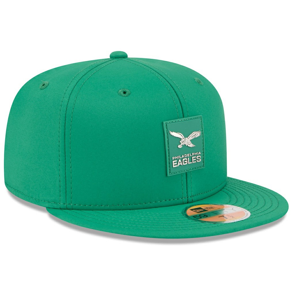 Philadelphia Eagles New Era 2025 Sideline Throwback 59FIFTY Fitted Hat Kelly Green | NFL