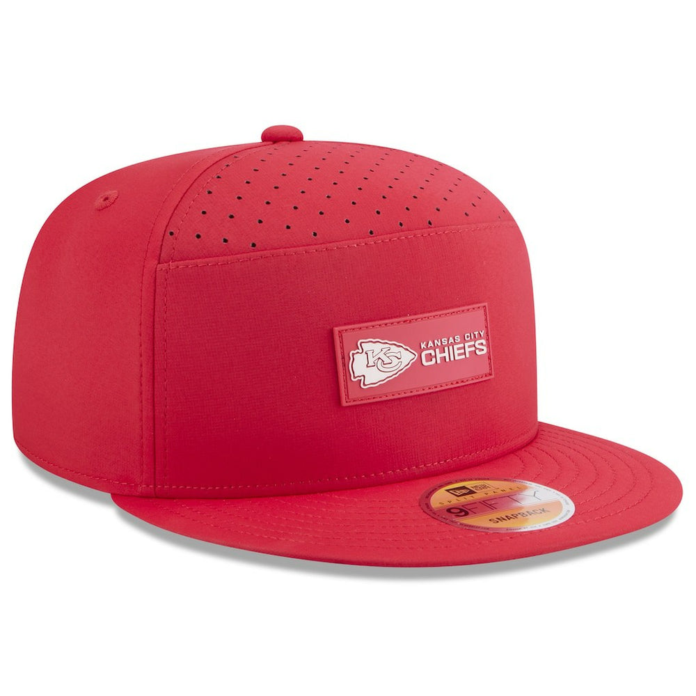 Kansas City Chiefs New Era 2025 Sideline Split Panel 9FIFTY Snapback Hat Red | NFL