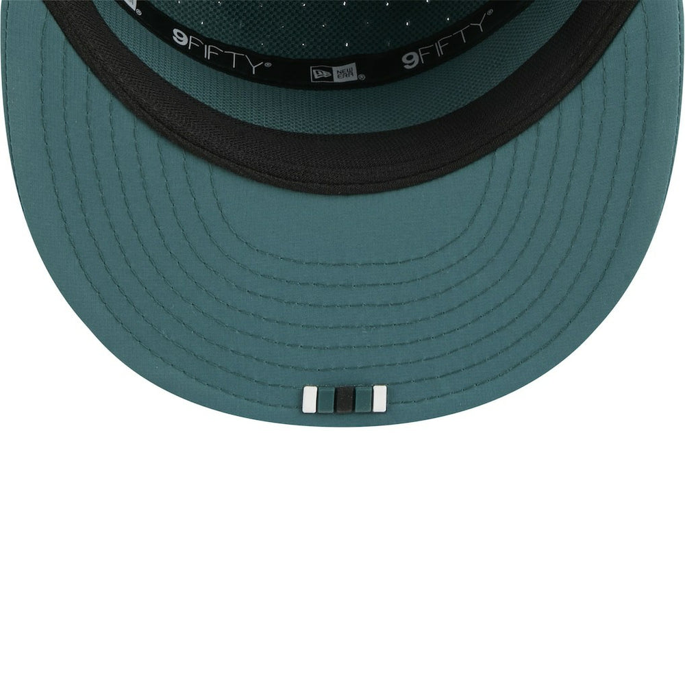 Philadelphia Eagles New Era 2025 Sideline Split Panel 9FIFTY Snapback Hat Midnight Green | NFL