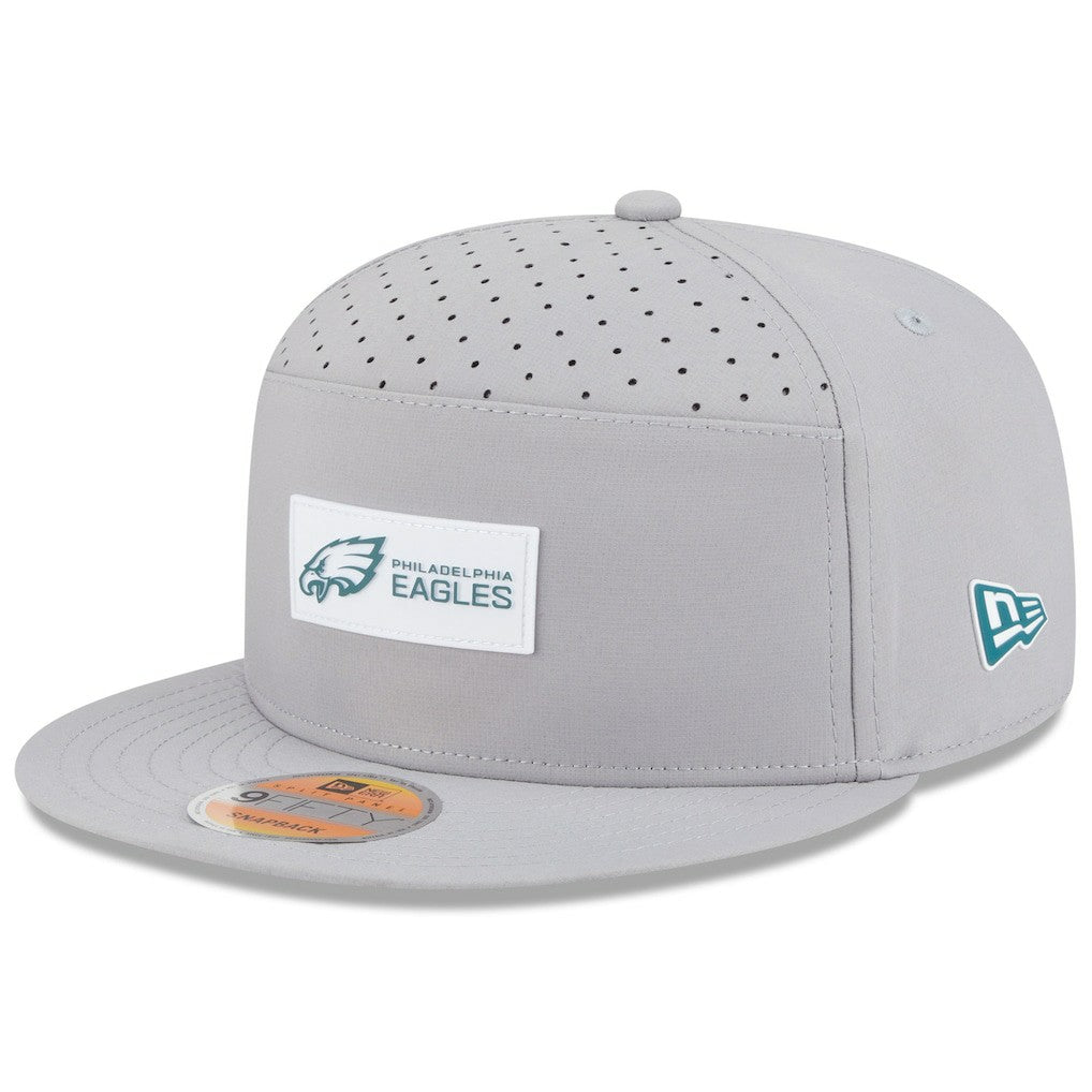 Philadelphia Eagles New Era 2025 Sideline Split Panel 9FIFTY Snapback Hat Gray | NFL