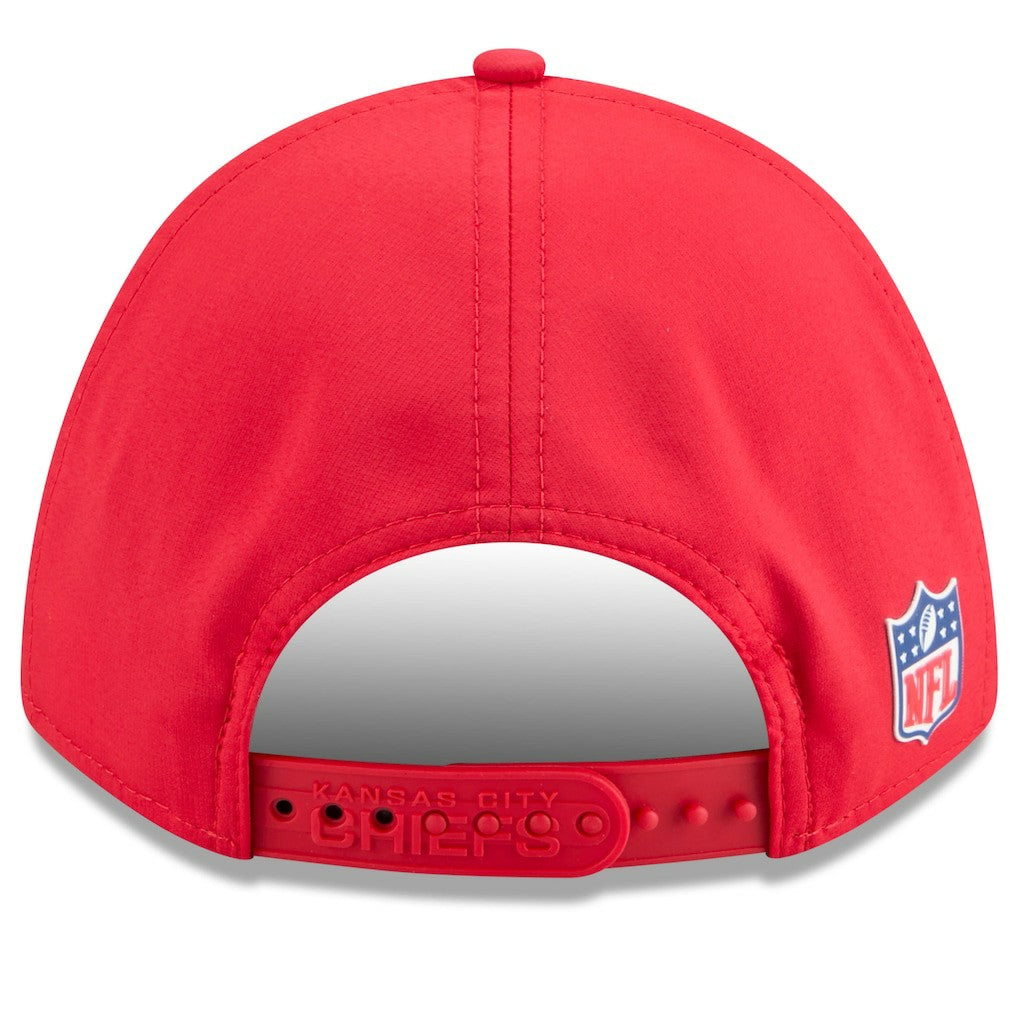 Kansas City Chiefs New Era 2025 Sideline M-Crown 9FORTY Adjustable Hat Red | NFL