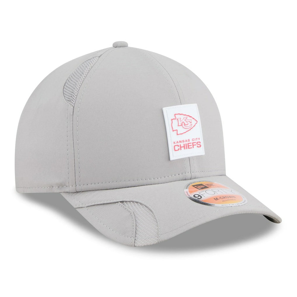 Kansas City Chiefs New Era 2025 Sideline M-Crown 9FORTY Adjustable Hat Gray | NFL