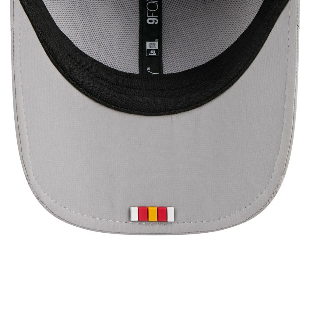 Kansas City Chiefs New Era 2025 Sideline M-Crown 9FORTY Adjustable Hat Gray | NFL