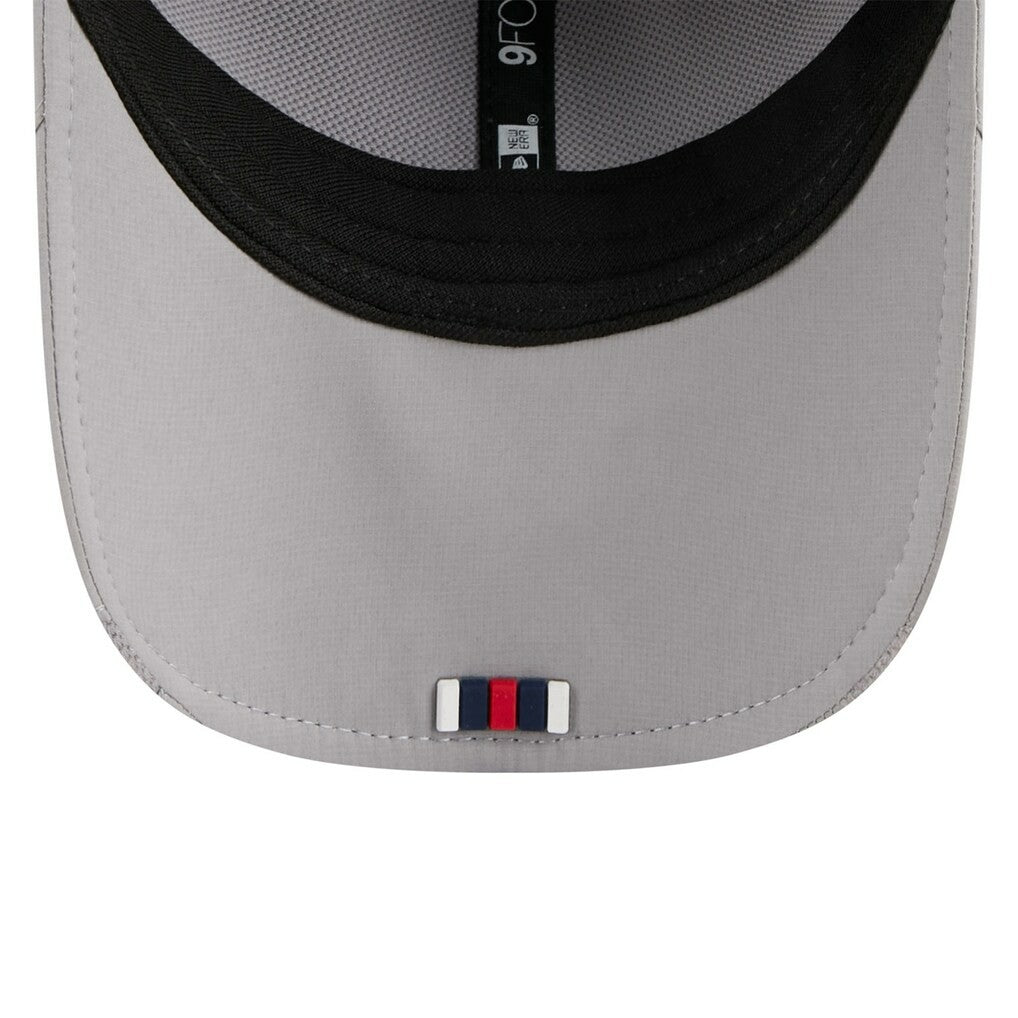 New England Patriots New Era 2025 Sideline M-Crown 9FORTY Adjustable Hat Gray | NFL