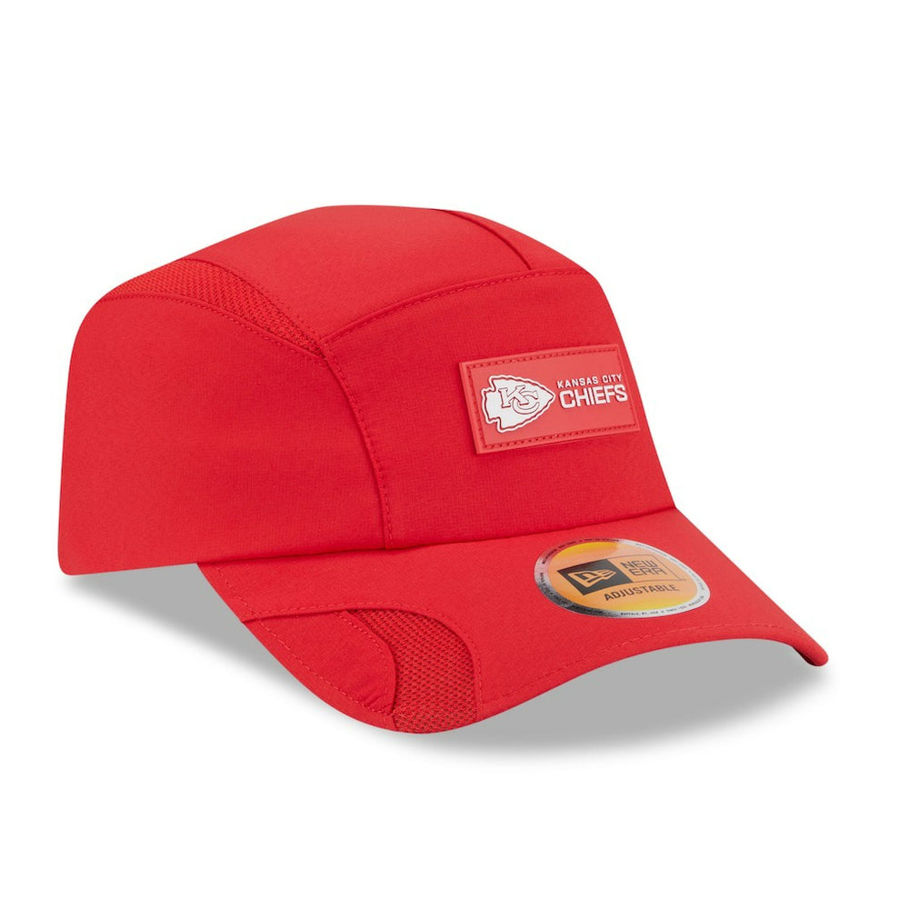 Kansas City Chiefs New Era 2025 Sideline Runner Adjustable Hat Red | NFL