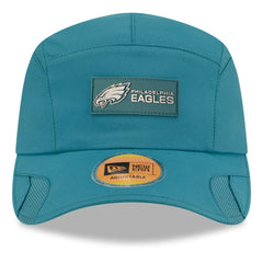 Philadelphia Eagles New Era 2025 Sideline Runner Adjustable Hat Midnight Green | NFL