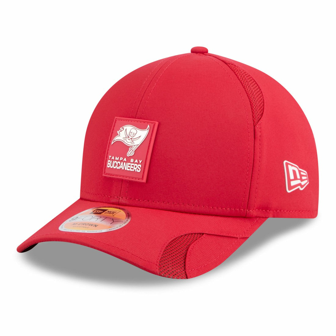 Tampa Bay Buccaneers New Era Youth 2025 Sideline M-Crown 9FORTY Adjustable Hat Red | NFL