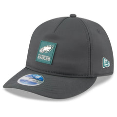 Philadelphia Eagles New Era 2025 Sideline Cold Weather Retro Crown 59FIFTY Fitted Hat Charcoal | NFL