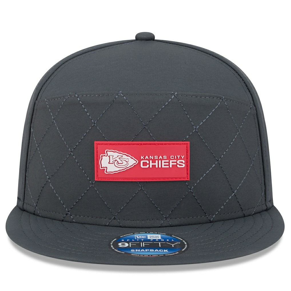 Kansas City Chiefs New Era 2025 Sideline Cold Weather Split Panel 9FIFTY Snapback Hat Charcoal | NFL
