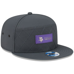 Minnesota Vikings New Era 2025 Sideline Cold Weather Split Panel 9FIFTY Snapback Hat Charcoal | NFL