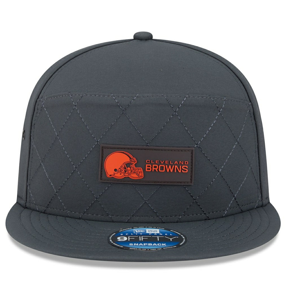 Cleveland Browns New Era 2025 Sideline Cold Weather Split Panel 9FIFTY Snapback Hat Charcoal | NFL