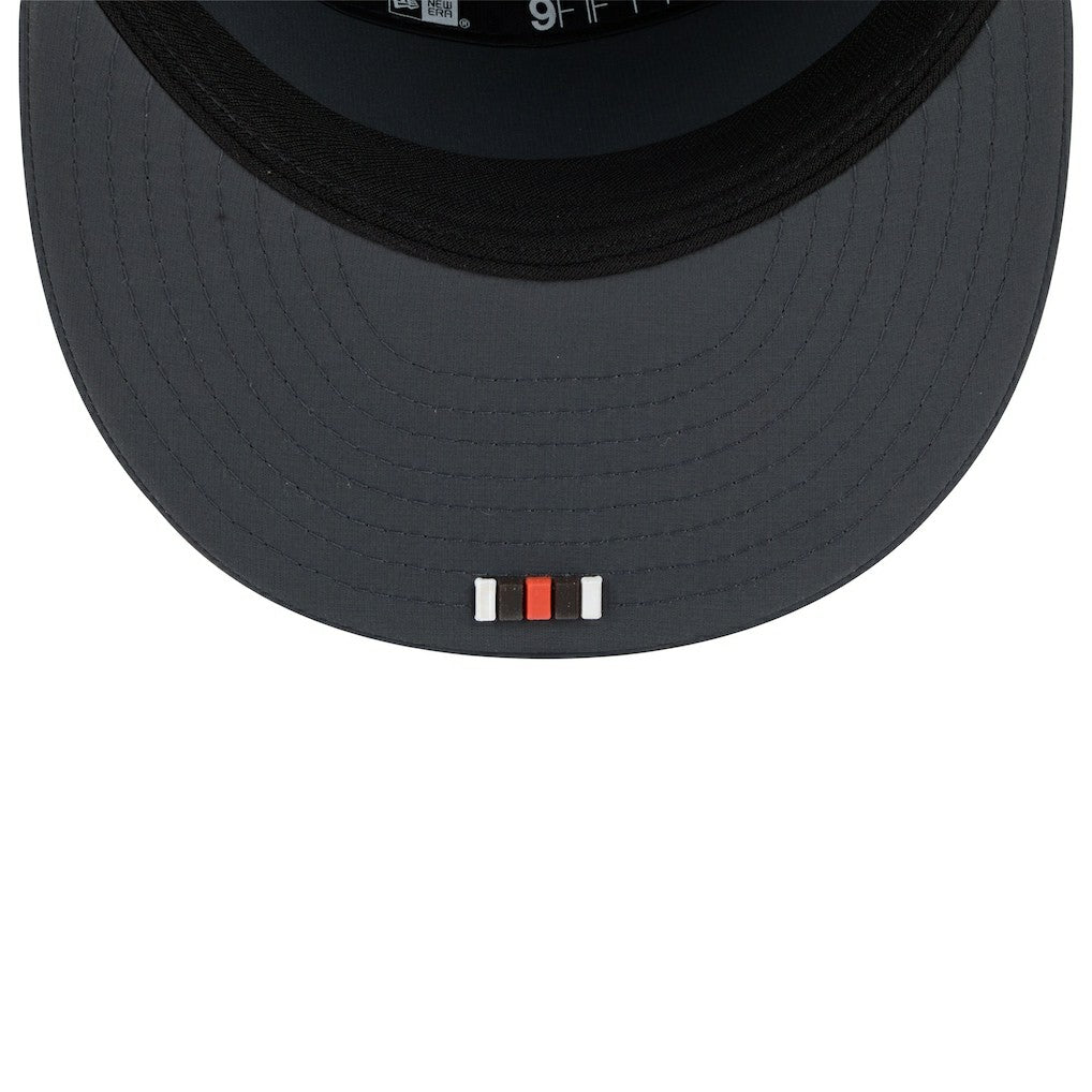 Cleveland Browns New Era 2025 Sideline Cold Weather Split Panel 9FIFTY Snapback Hat Charcoal | NFL