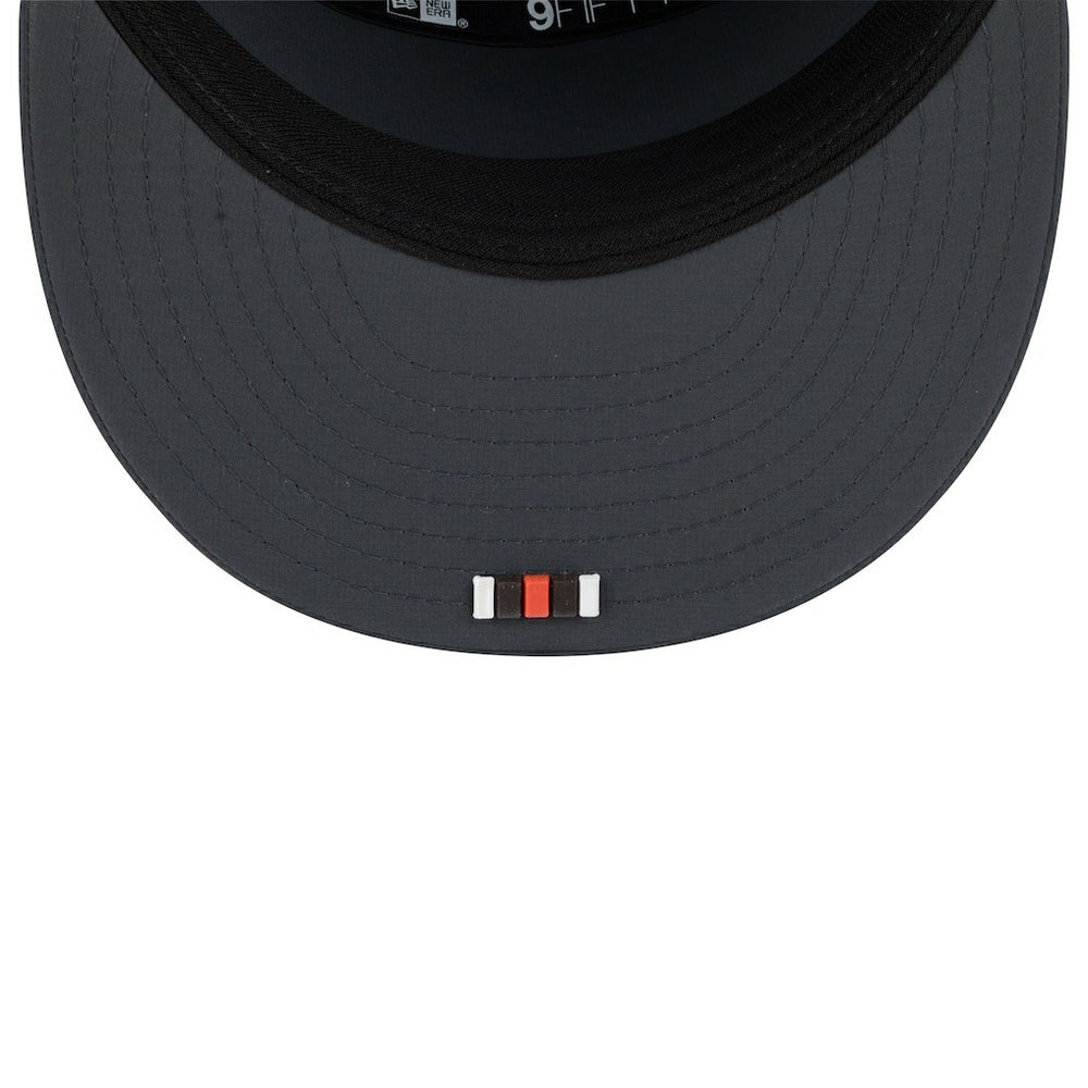 Cleveland Browns New Era 2025 Sideline Cold Weather Split Panel 9FIFTY Snapback Hat Charcoal | NFL