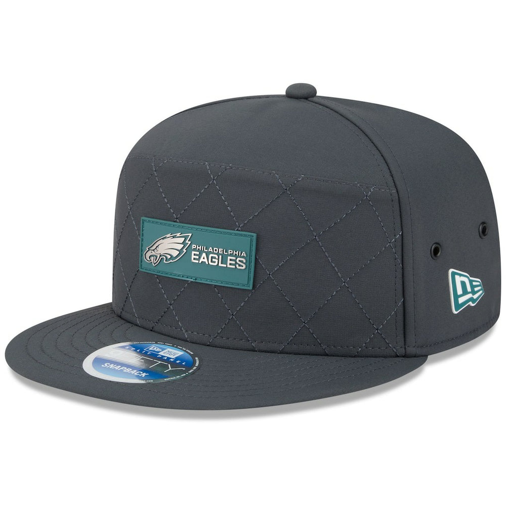 Philadelphia Eagles New Era 2025 Sideline Cold Weather Split Panel 9FIFTY Snapback Hat Charcoal | NFL