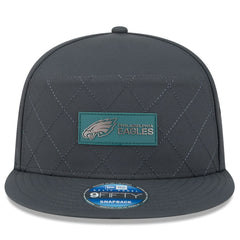 Philadelphia Eagles New Era 2025 Sideline Cold Weather Split Panel 9FIFTY Snapback Hat Charcoal | NFL