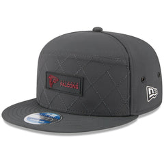 Atlanta Falcons New Era 2025 Sideline Cold Weather Split Panel 9FIFTY Snapback Hat Charcoal | NFL