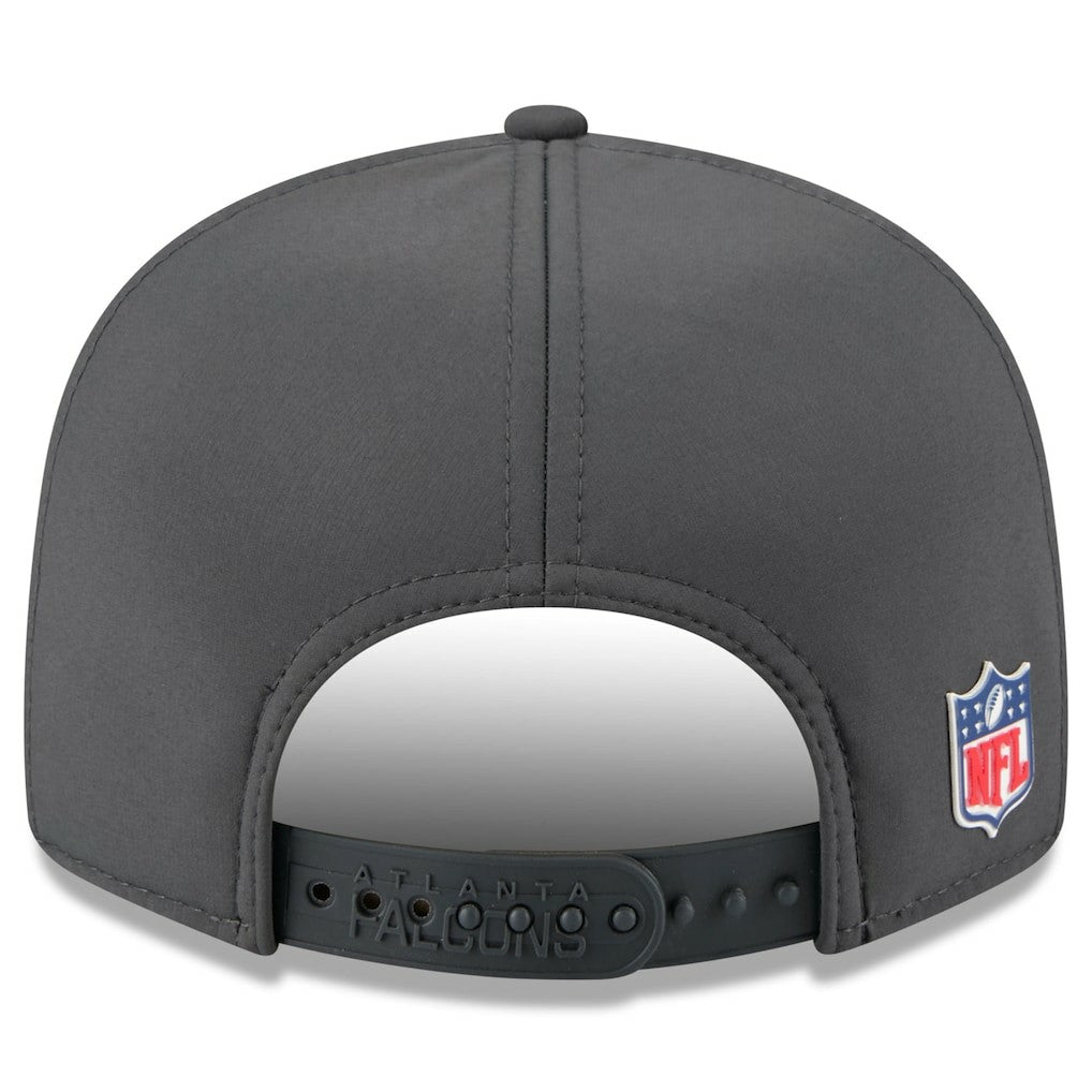 Atlanta Falcons New Era 2025 Sideline Cold Weather Split Panel 9FIFTY Snapback Hat Charcoal | NFL