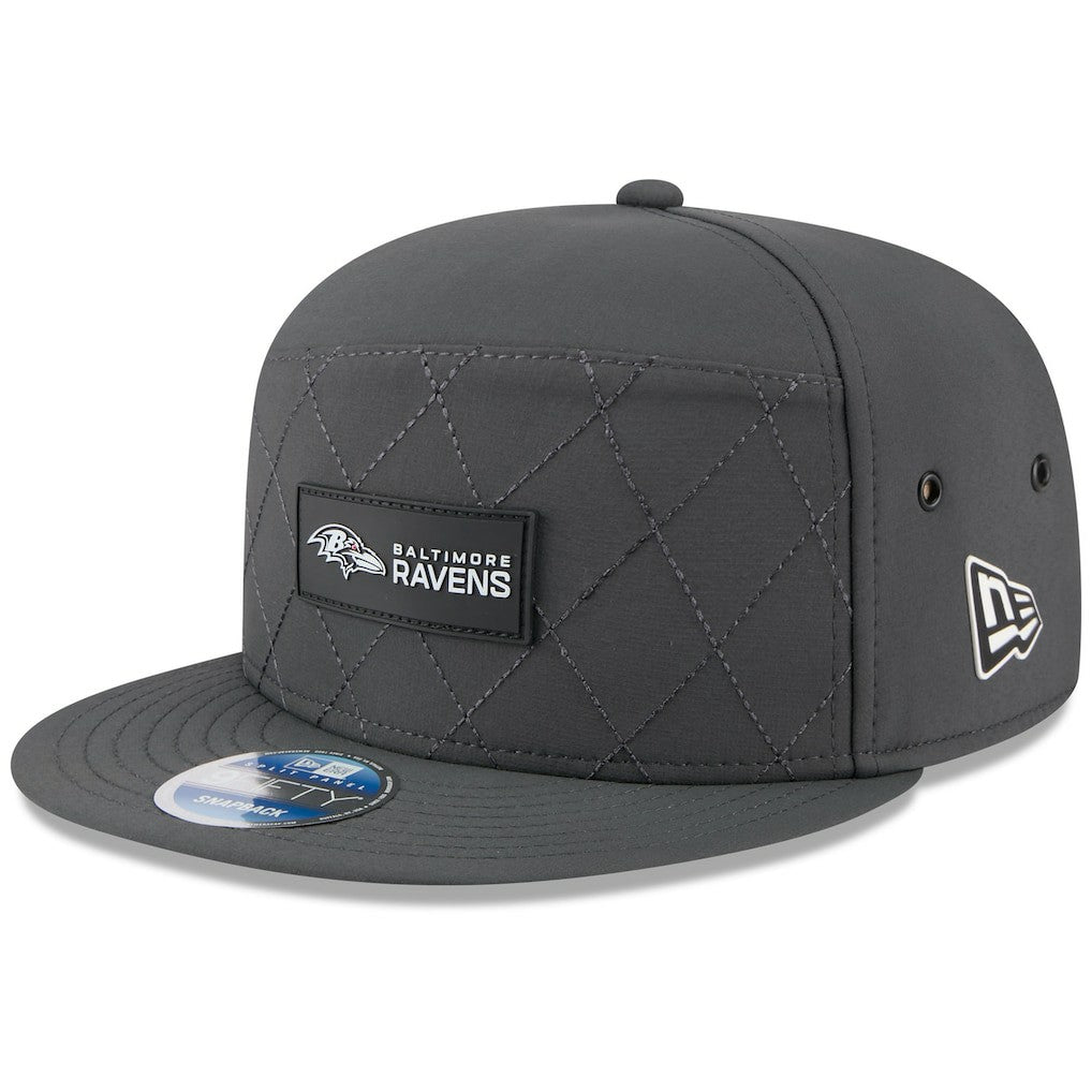 Baltimore Ravens New Era 2025 Sideline Cold Weather Split Panel 9FIFTY Snapback Hat Charcoal | NFL