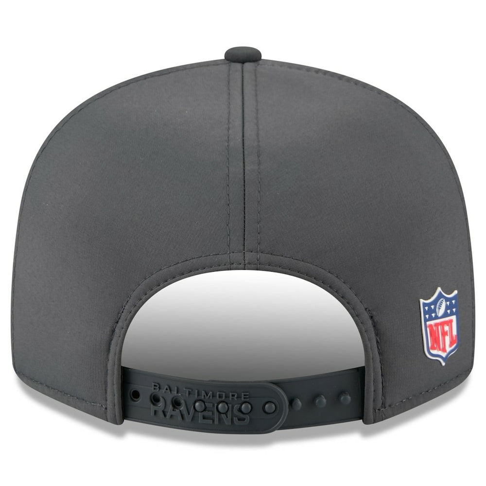 Baltimore Ravens New Era 2025 Sideline Cold Weather Split Panel 9FIFTY Snapback Hat Charcoal | NFL