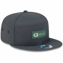 Green Bay Packers New Era 2025 Sideline Cold Weather Split Panel 9FIFTY Snapback Hat Charcoal | NFL