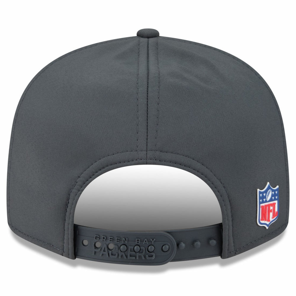 Green Bay Packers New Era 2025 Sideline Cold Weather Split Panel 9FIFTY Snapback Hat Charcoal | NFL