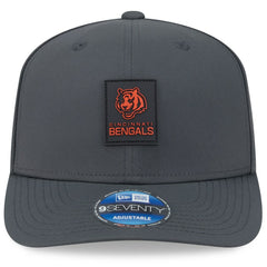 Cincinnati Bengals New Era 2025 Sideline Cold Weather 9SEVENTY Adjustable Hat Charcoal | NFL