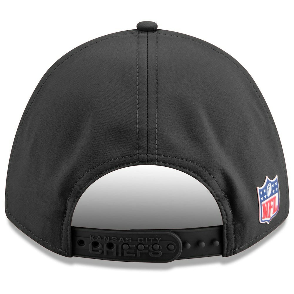 Kansas City Chiefs New Era 2025 Sideline Cold Weather 9FORTY M-Crown Adjustable Hat Charcoal | NFL