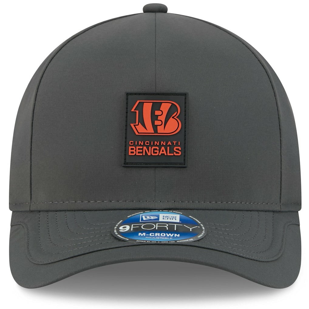 Cincinnati Bengals New Era 2025 Sideline Cold Weather 9FORTY M-Crown Adjustable Hat Charcoal | NFL
