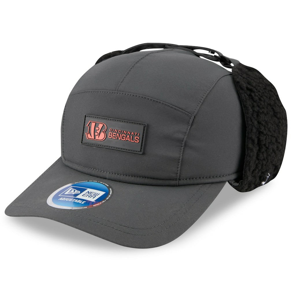 Cincinnati Bengals New Era 2025 Sideline Cold Weather Runner Dog Ear Adjustable Hat Charcoal | NFL