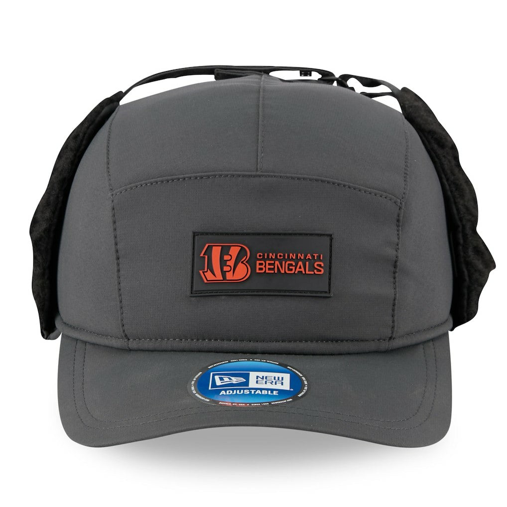 Cincinnati Bengals New Era 2025 Sideline Cold Weather Runner Dog Ear Adjustable Hat Charcoal | NFL