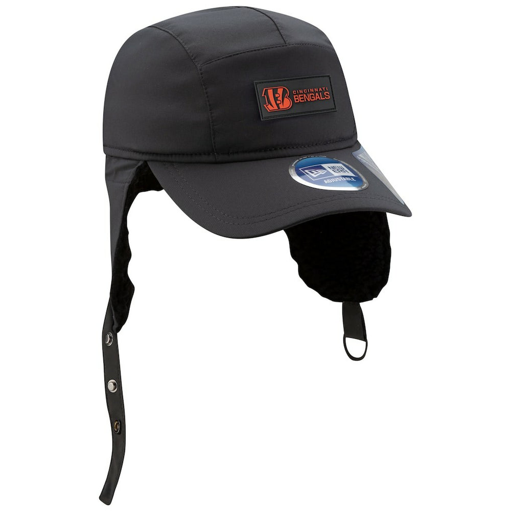 Cincinnati Bengals New Era 2025 Sideline Cold Weather Runner Dog Ear Adjustable Hat Charcoal | NFL