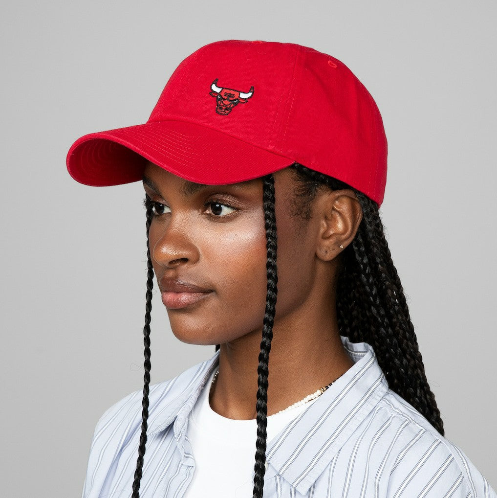 Chicago Bulls Women's Micro Lefty Adjustable Hat Red - NBA