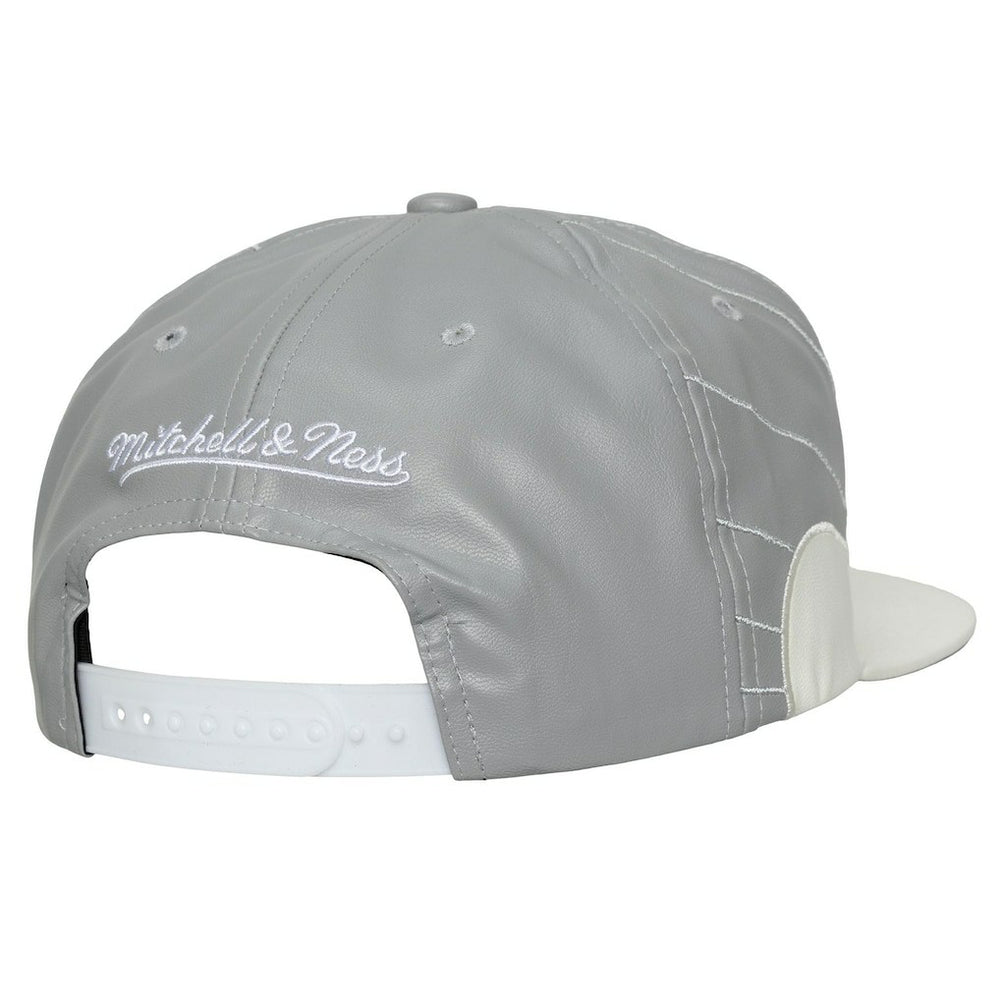 Chicago Bulls Day 12 Two-Tone Faux Leather Snapback Hat Gray/White - NBA