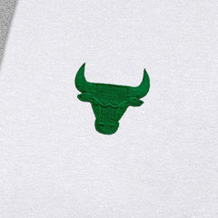 Chicago Bulls Antigua St. Patrick's Day Victory Raglan Pullover Hoodie White - NBA