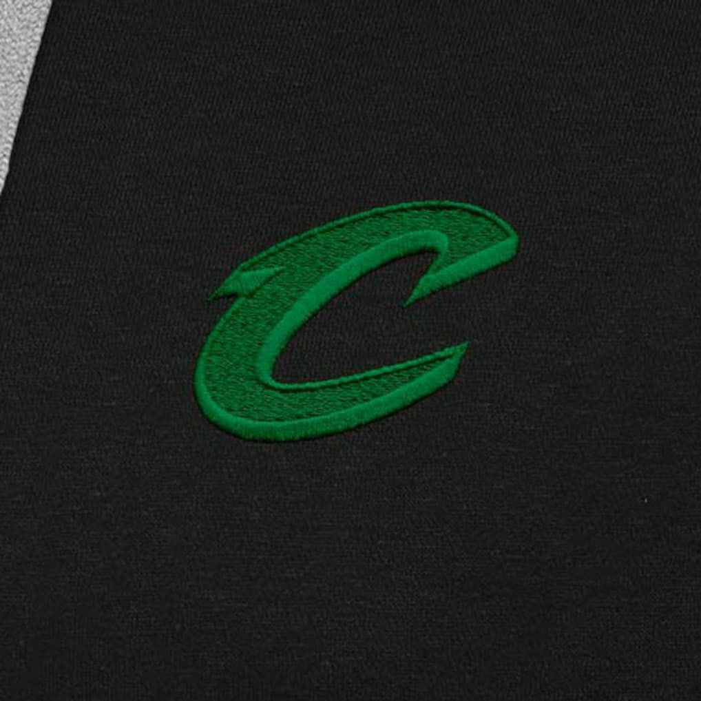 Cleveland Cavaliers Antigua St. Patrick's Day Victory Raglan Pullover Hoodie Black - NBA
