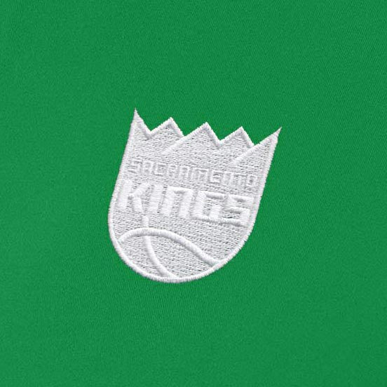 Sacramento Kings Antigua Women's St. Patrick's Day Intent Quarter-Zip Top Kelly Green - NBA