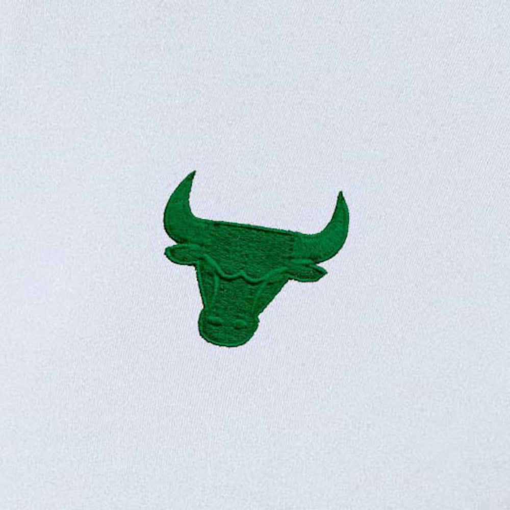 Chicago Bulls Antigua Women's St. Patrick's Day Intent Quarter-Zip Top White - NBA