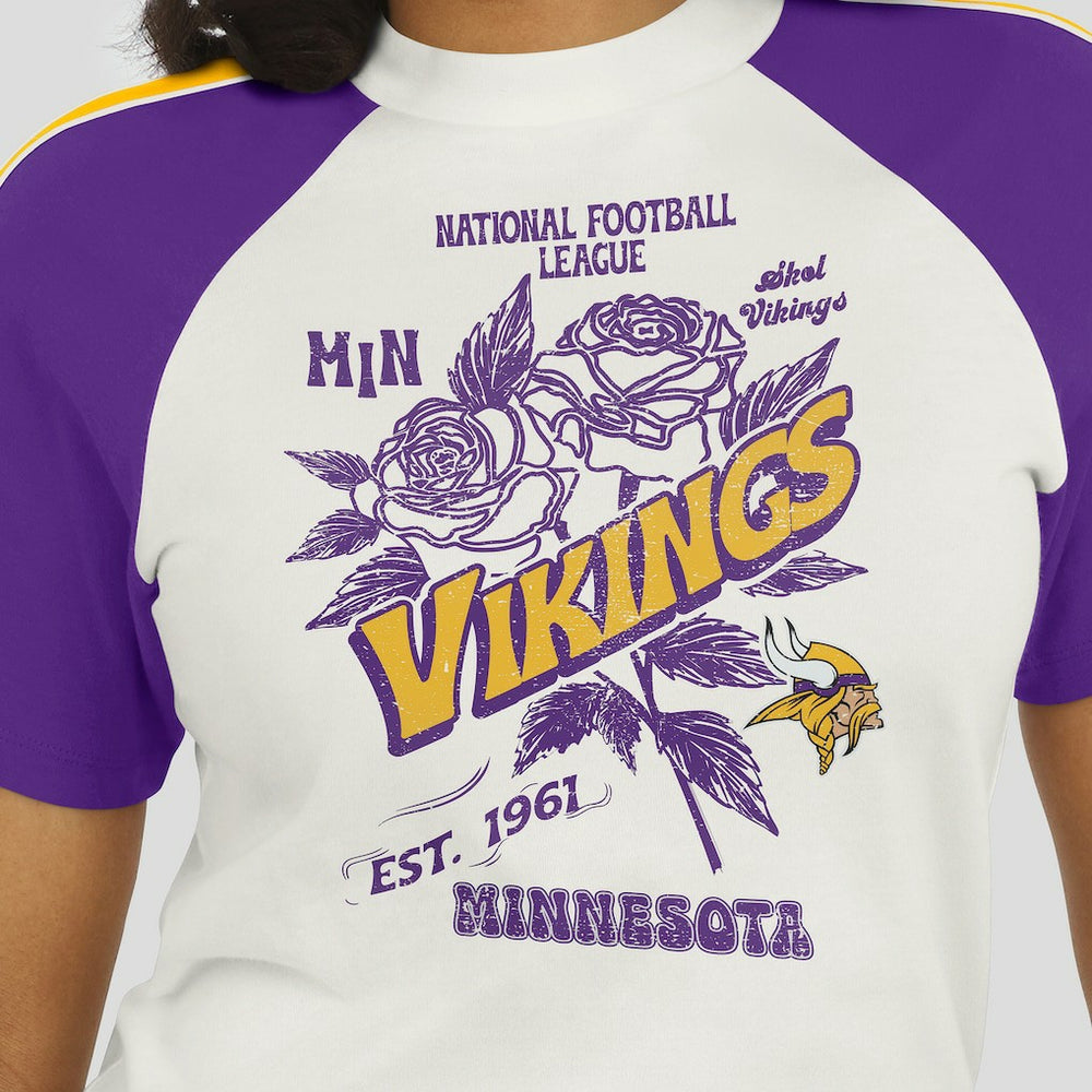 Minnesota Vikings WEAR by Erin Andrews Women's Sleeve Stripe Distressed Raglan T-Shirt White | NFL