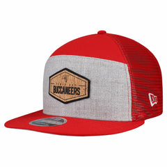 Tampa Bay Buccaneers New Era Cork Split Panel 9FIFTY Trucker Snapback Hat Gray/Red | NFL