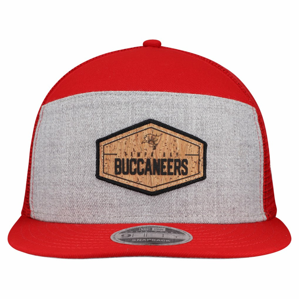 Tampa Bay Buccaneers New Era Cork Split Panel 9FIFTY Trucker Snapback Hat Gray/Red | NFL