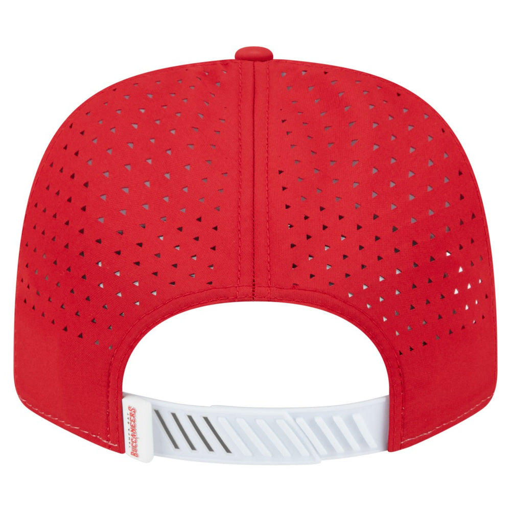 Tampa Bay Buccaneers New Era Established Patch 9SEVENTY Adjustable Hat White/Red | NFL