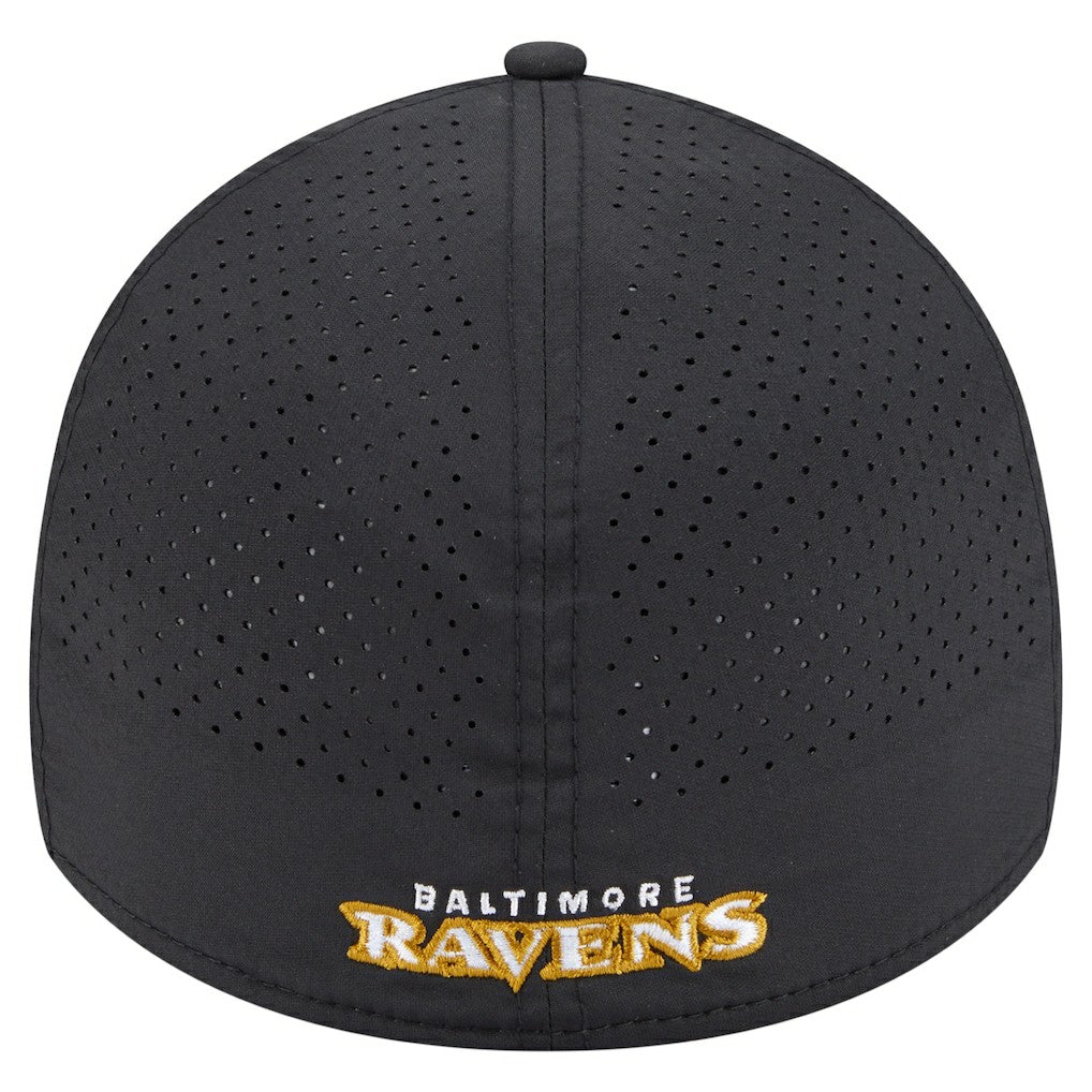 Baltimore Ravens New Era Perforated 39THIRTY Flex Hat Black | NFL